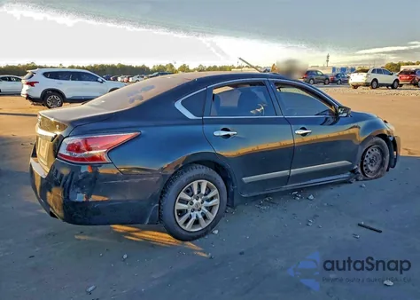 2015 Nissan Altima 2.5 from USA, damaged, VIN 1N4AL3AP4FN363833